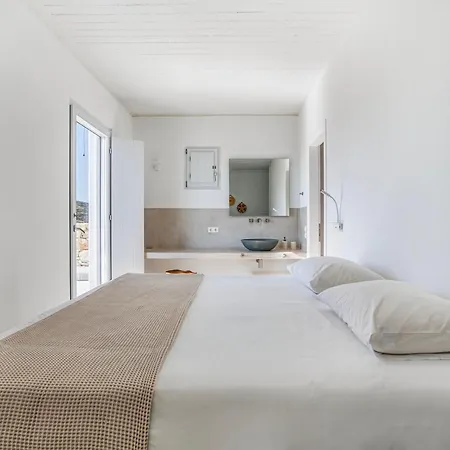 Villa Momi Homes *